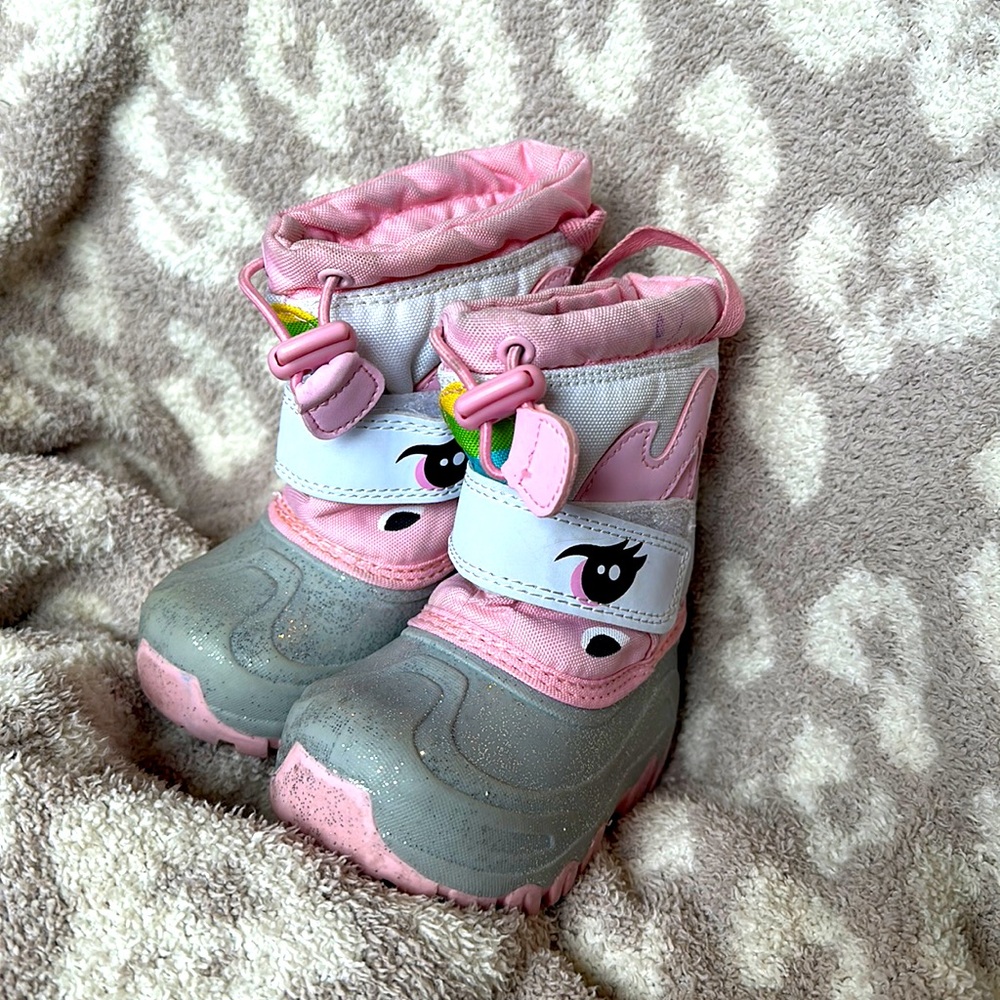 Unicorn snow boots